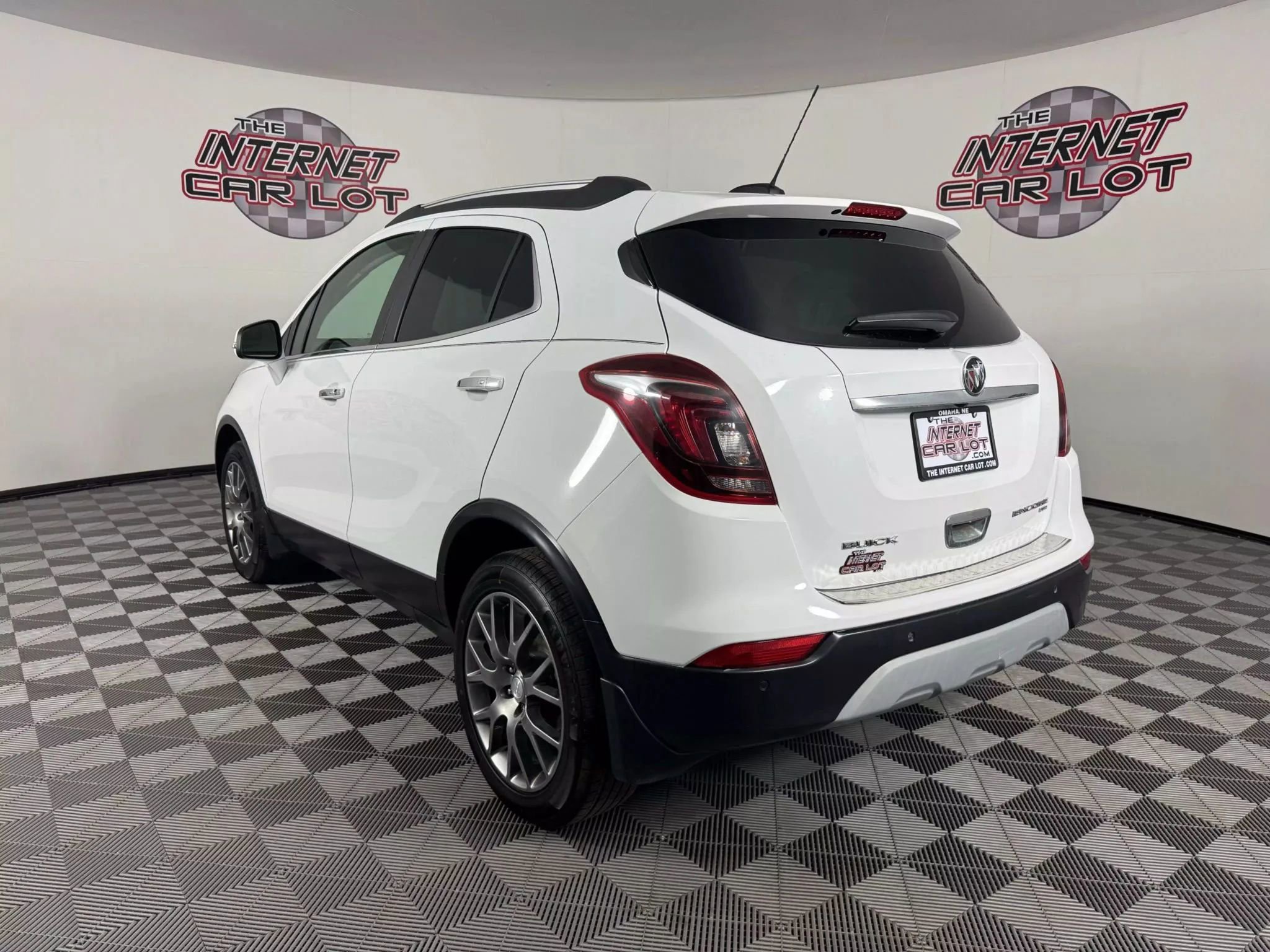 Used 2017 Buick Encore Premium w/ Experience Buick Package image 5