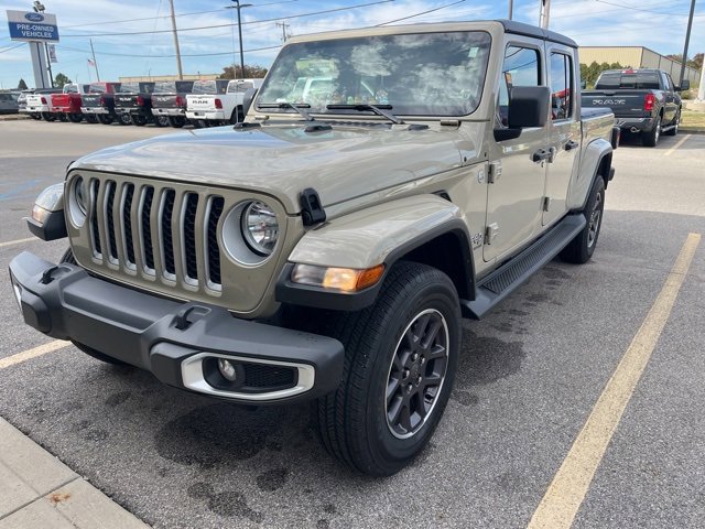 Used 2022 Jeep Gladiator Overland w/ Cold Weather Group
