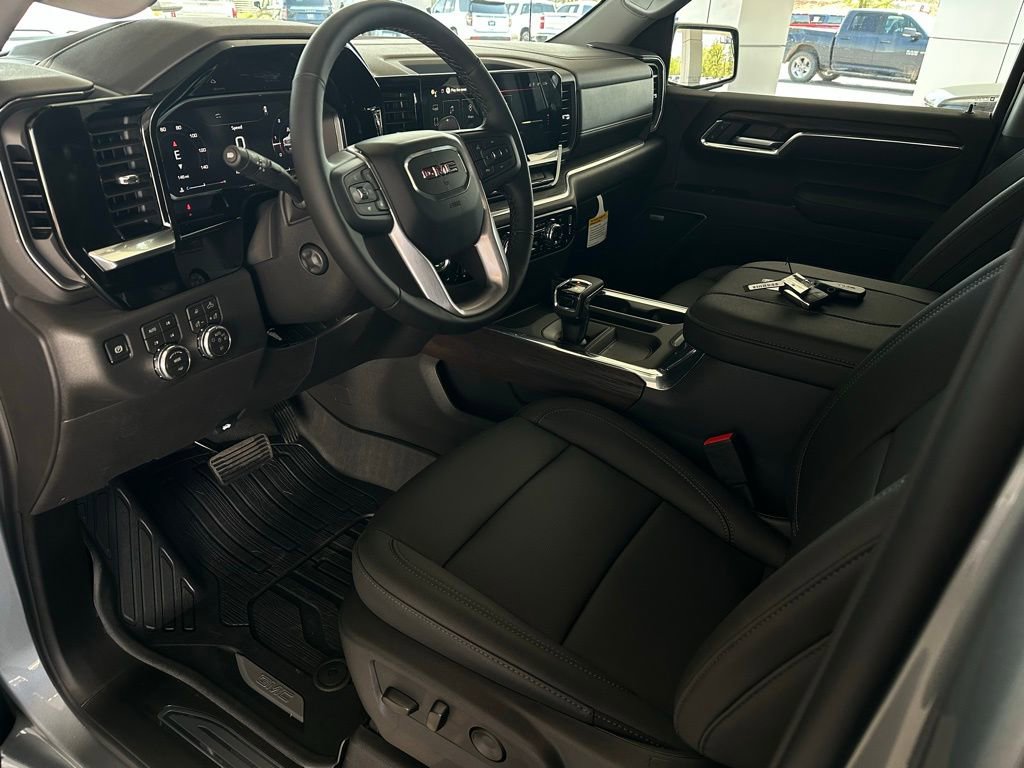 New 2026 GMC Sierra 1500 SLT w/ SLT Premium Package image 9