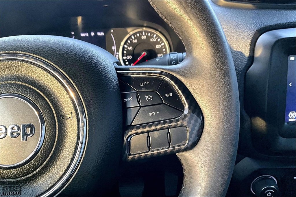 Used 2020 Jeep Renegade Latitude image 17