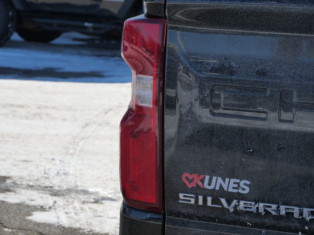 Used 2025 Chevrolet Silverado 1500 High Country image 8