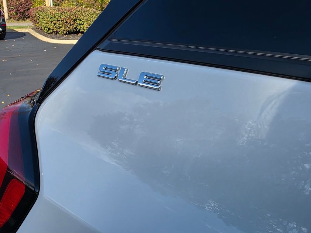 Used 2020 GMC Terrain SLE image 11