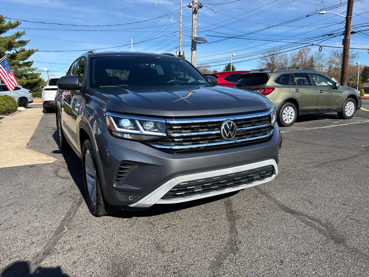 Used 2021 Volkswagen Atlas Cross Sport SE image 14