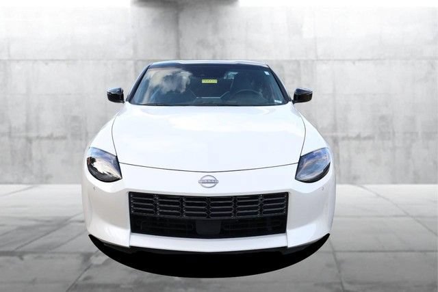 Certified 2025 Nissan Z Performance w/ Floor Mat Package RWD image 4