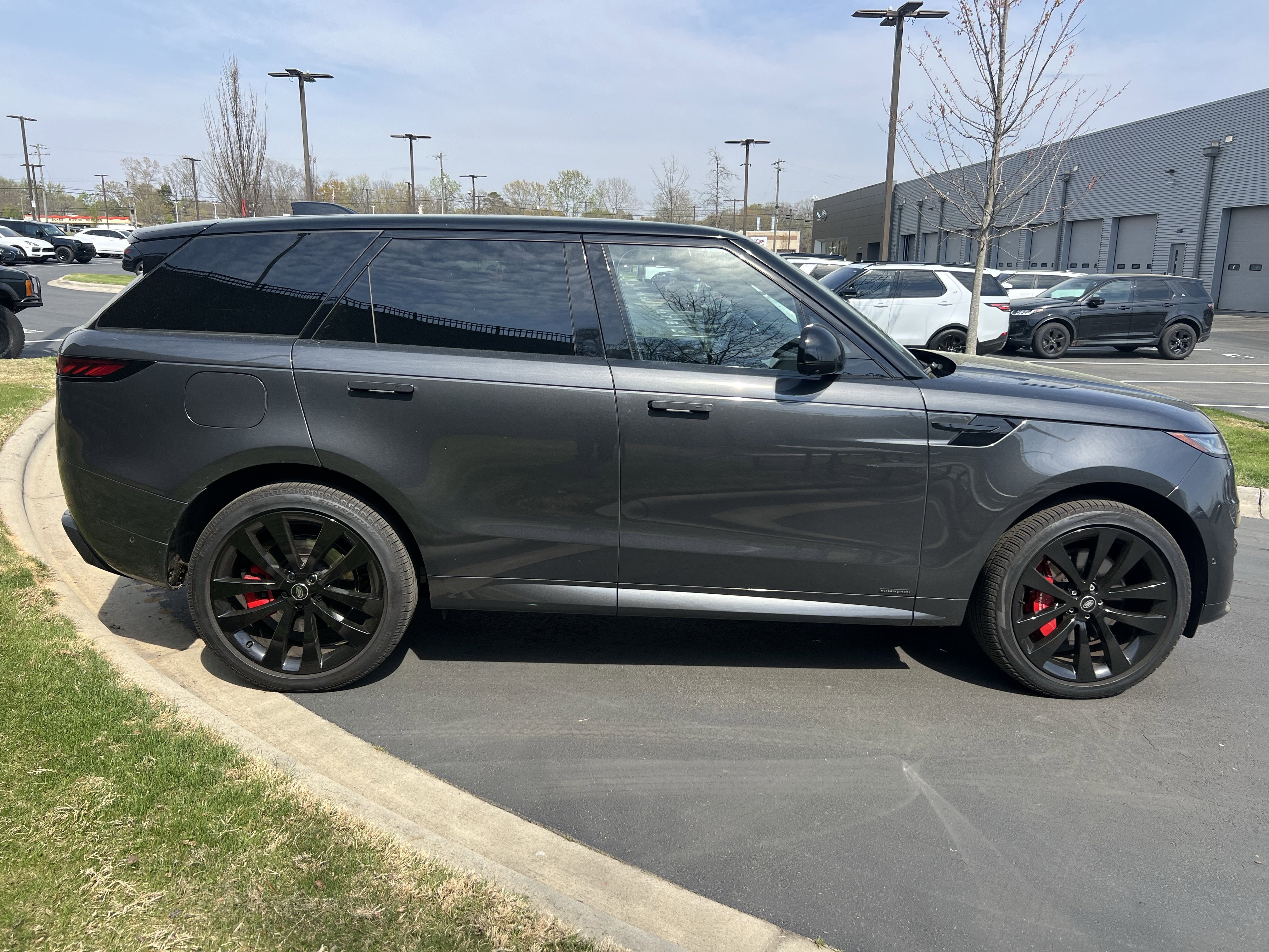 Certified 2025 Land Rover Range Rover Sport Autobiography image 27