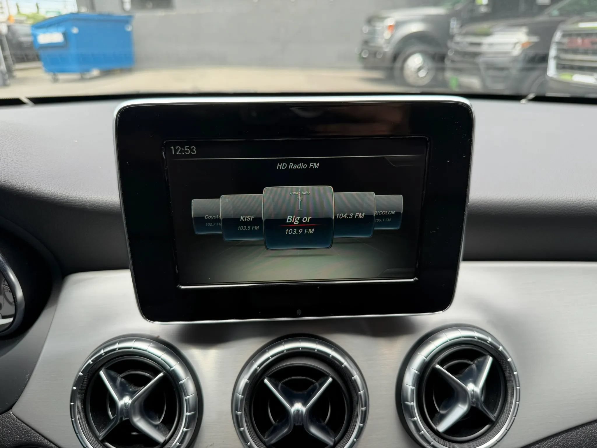 Used 2015 Mercedes-Benz CLA 250 image 18