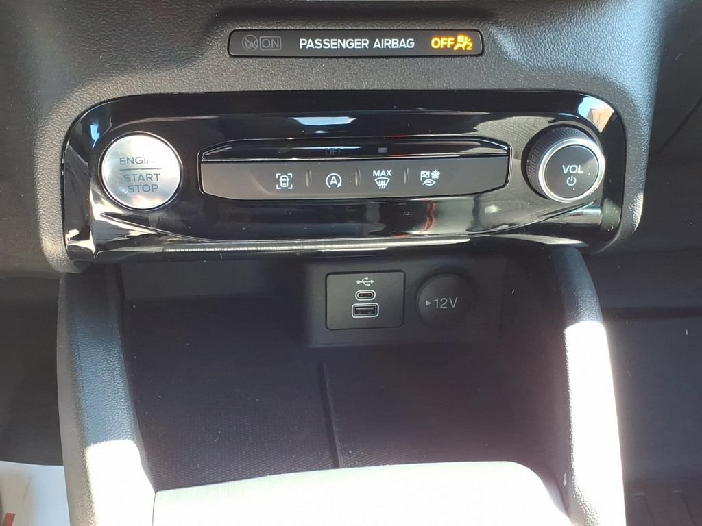 Used 2024 Ford Escape ST-Line w/ Tech Pack #1 AWD/4WD image 17