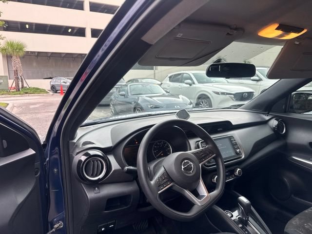 Used 2018 Nissan Kicks SV FWD image 11
