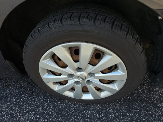 Used 2015 Nissan Sentra SV image 11