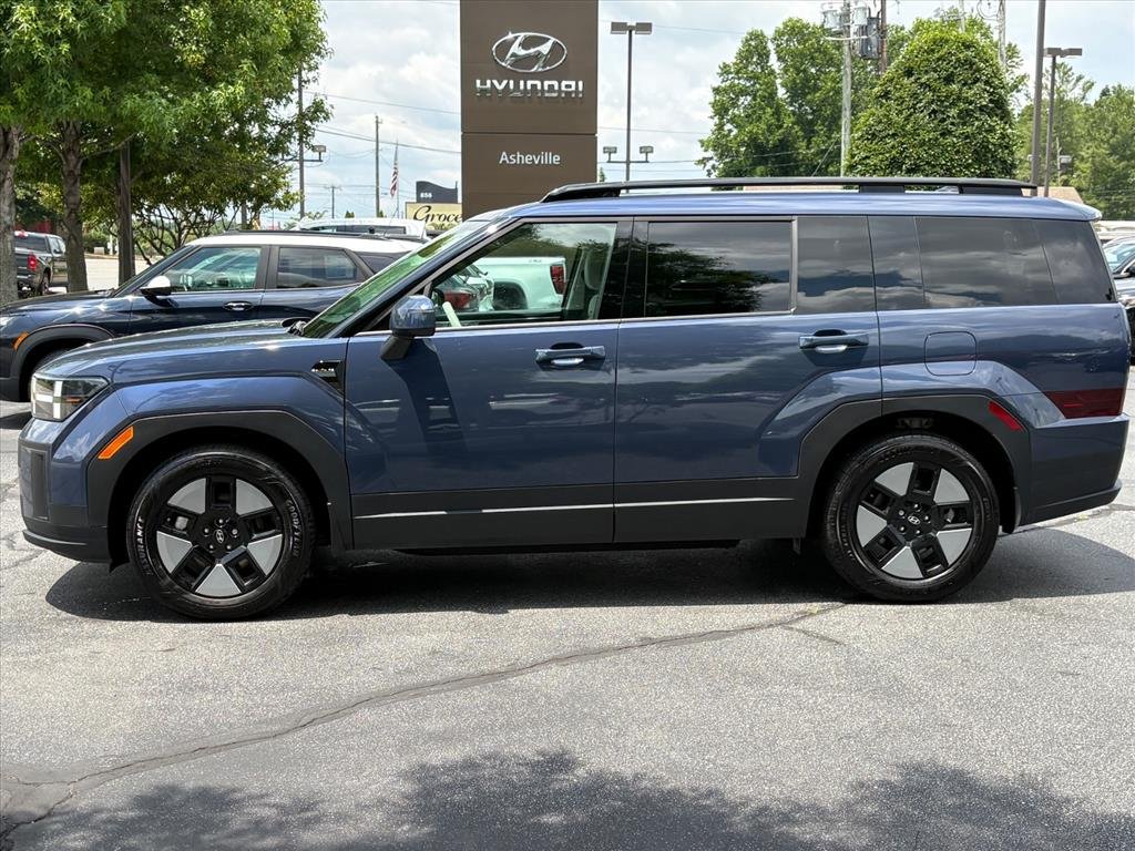 Certified 2025 Hyundai Santa Fe SEL AWD/4WD image 3