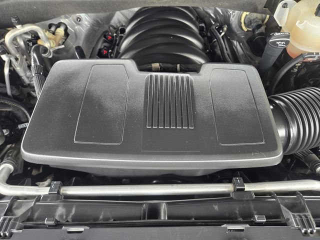 Used 2023 Chevrolet Suburban RST w/ Luxury Package AWD/4WD image 27