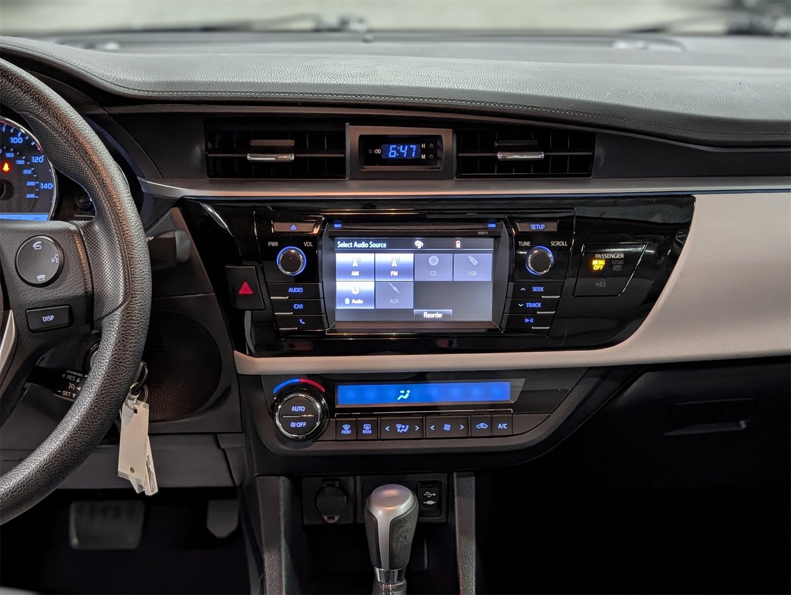 Used 2016 Toyota Corolla S image 17