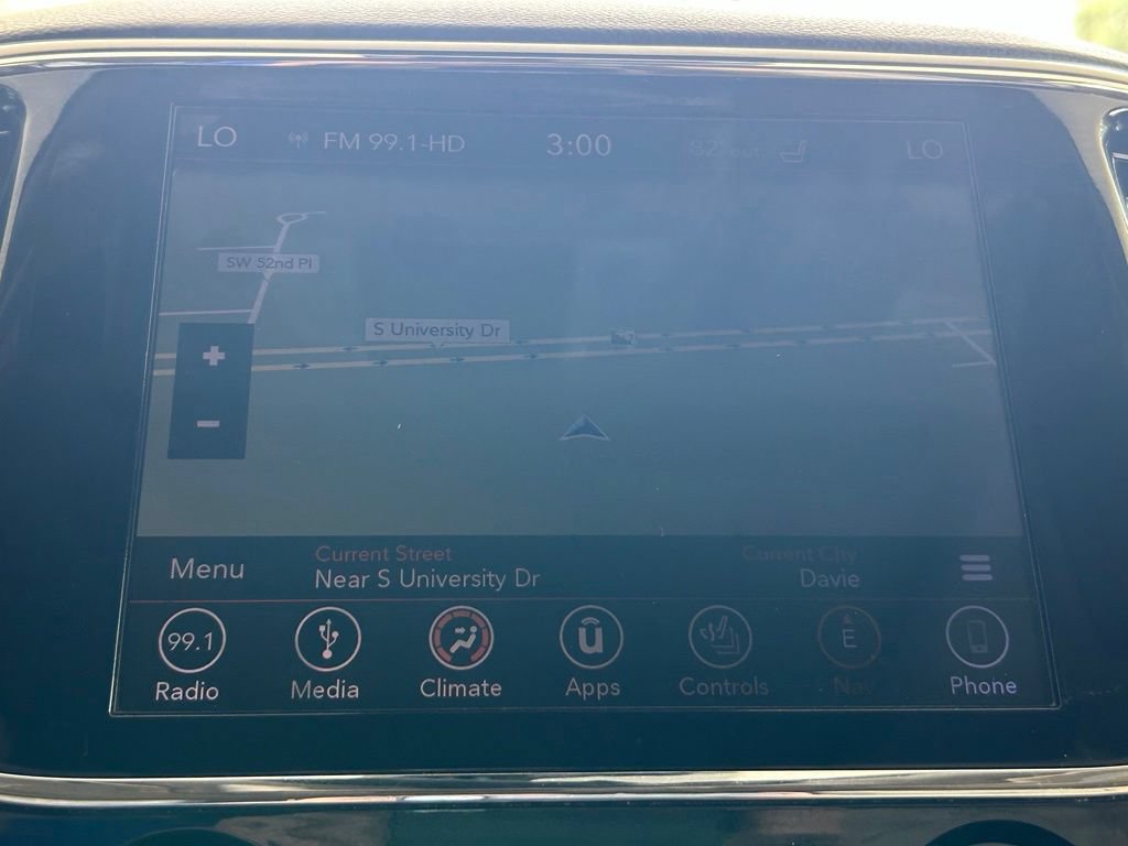 Used 2019 Jeep Grand Cherokee Overland RWD image 11