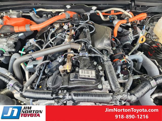 Used 2025 Toyota Tacoma TRD Off-Road image 31