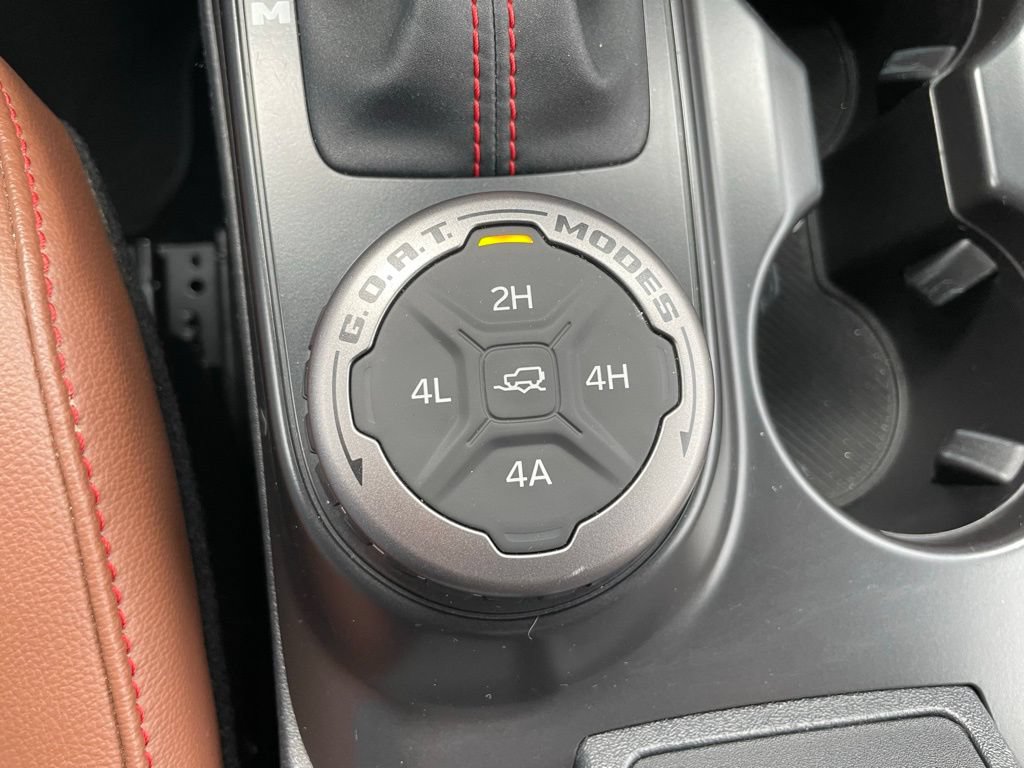 Used 2024 Ford Bronco Heritage Edition AWD/4WD image 15