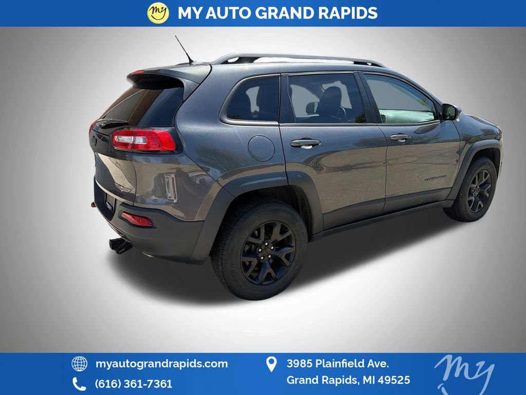 Used 2015 Jeep Cherokee Trailhawk w/ Comfort/Convenience Group AWD/4WD image 7