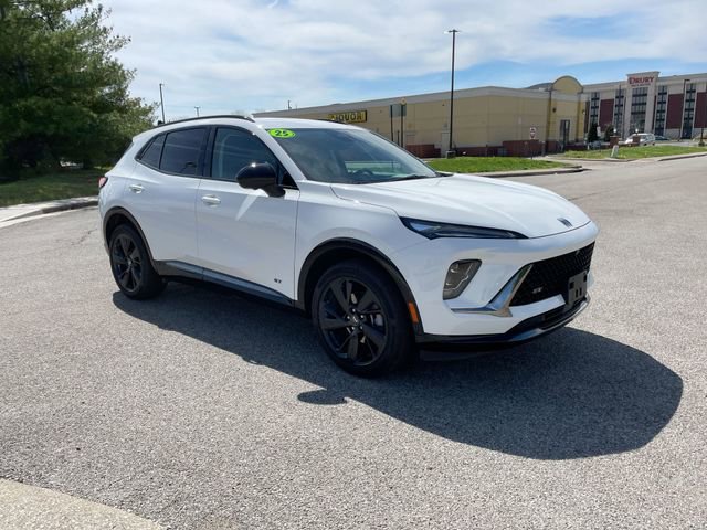 Used 2025 Buick Envision Sport Touring image 6