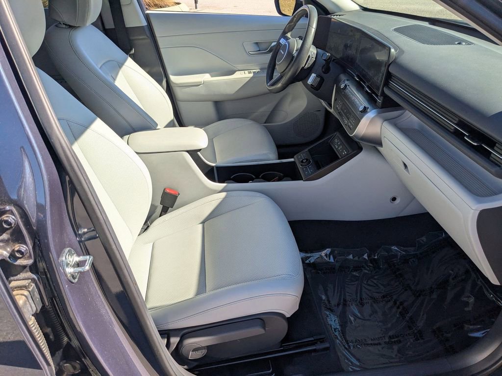 Used 2024 Hyundai Kona Limited image 38