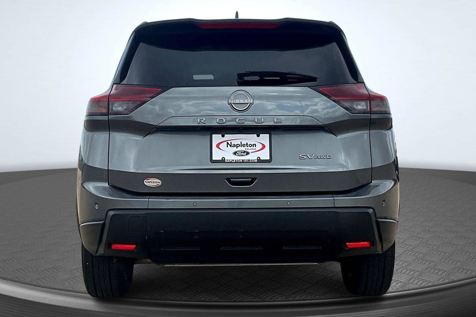 Used 2024 Nissan Rogue SV AWD/4WD image 4