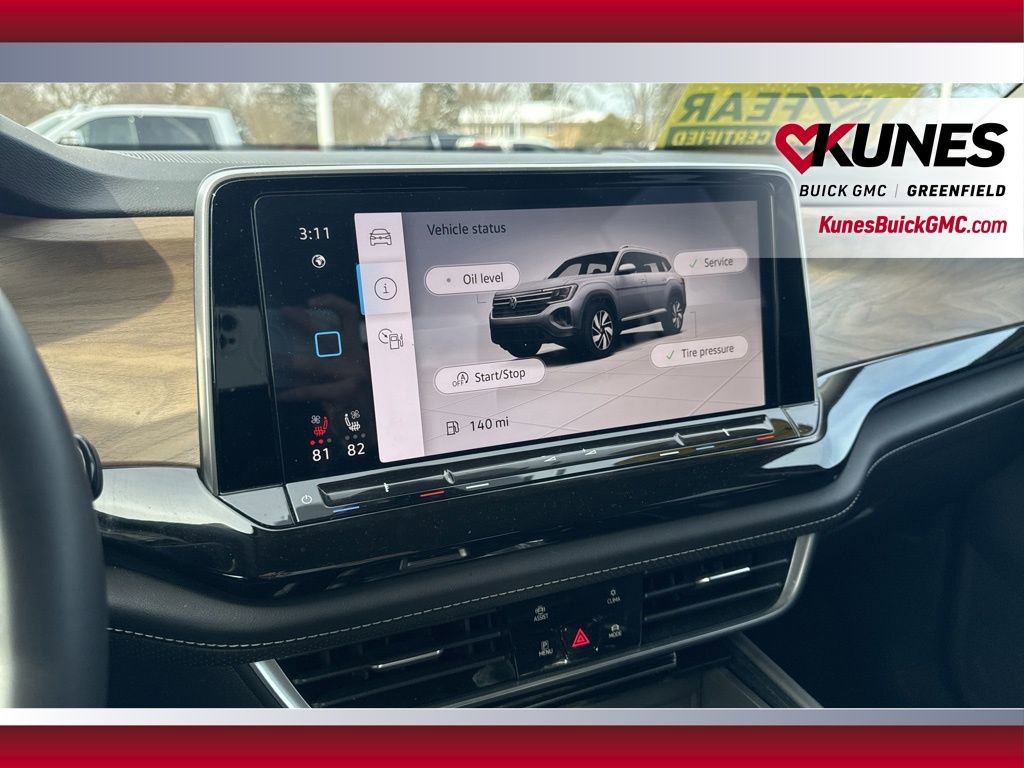 Used 2025 Volkswagen Atlas SE image 17