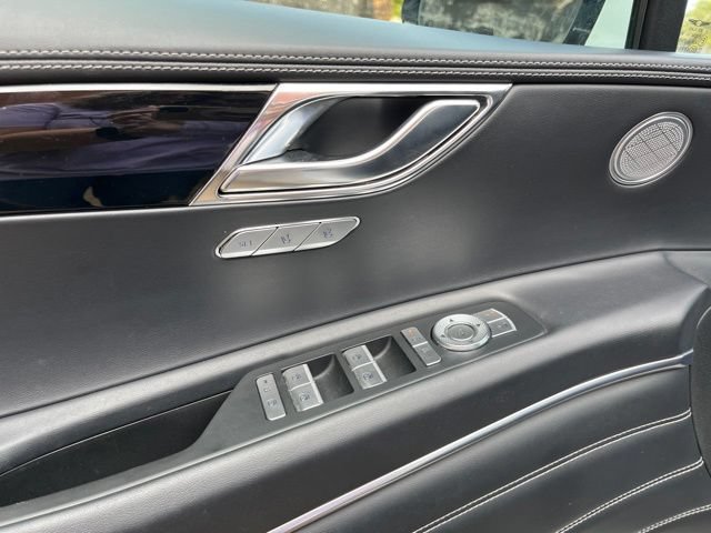 Used 2025 Genesis GV80 2.5T Standard AWD/4WD image 16