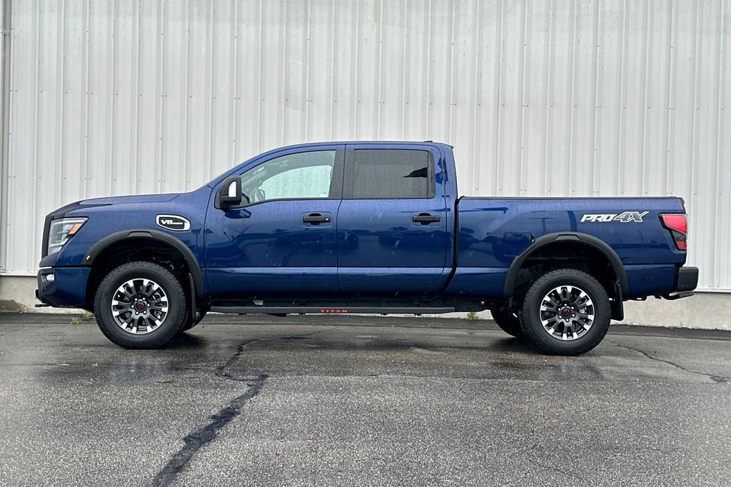 Used 2024 Nissan Titan PRO-4X AWD/4WD image 7
