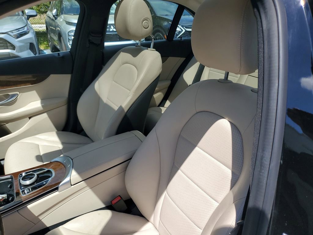 Used 2018 Mercedes-Benz C 300 Sedan w/ Premium Package image 20