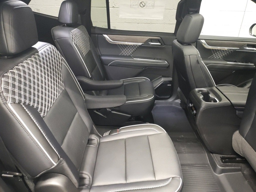 New 2026 GMC Acadia Denali w/ Super Cruise Package image 12
