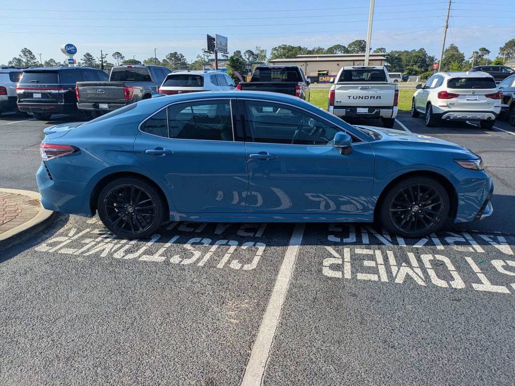 Used 2024 Toyota Camry XSE FWD image 4