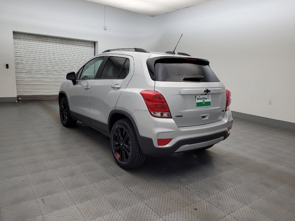 Used 2020 Chevrolet Trax LT w/ Redline Edition AWD/4WD image 5
