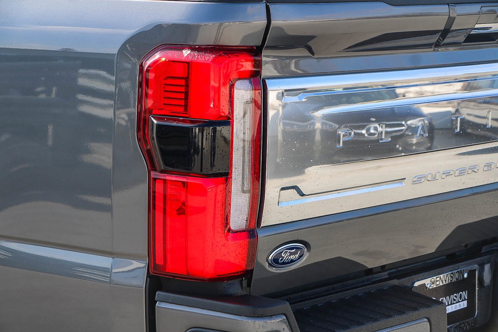 Used 2024 Ford F350 Platinum image 11