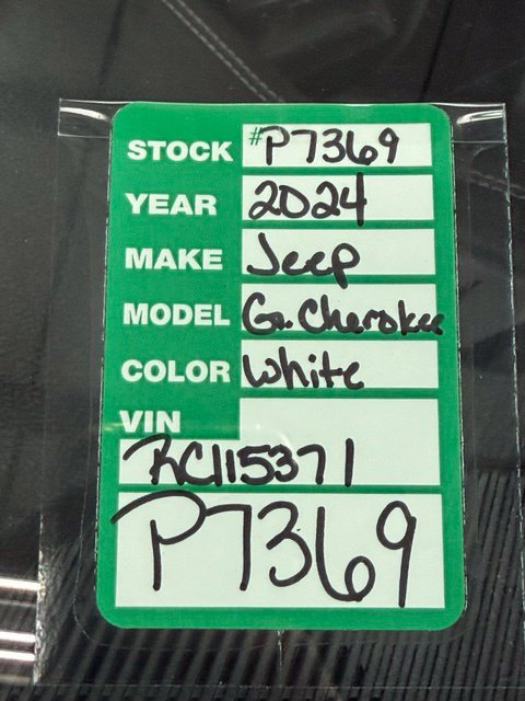 Used 2024 Jeep Grand Cherokee Limited 4xe AWD/4WD image 30