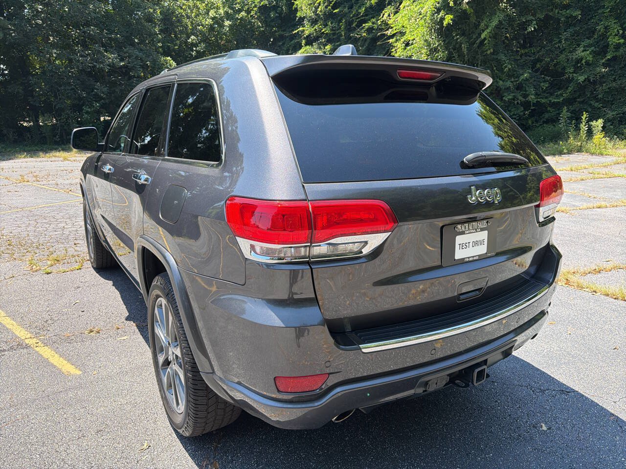 Used 2018 Jeep Grand Cherokee Overland AWD/4WD image 5