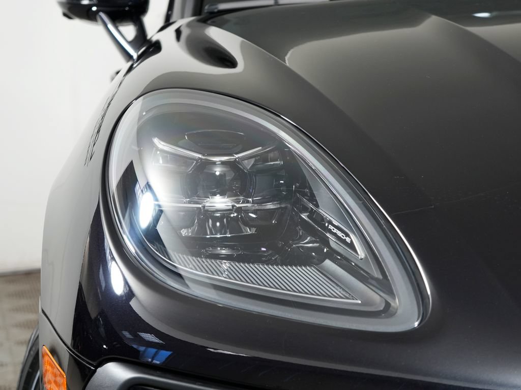 New 2026 Porsche Macan S AWD/4WD image 11