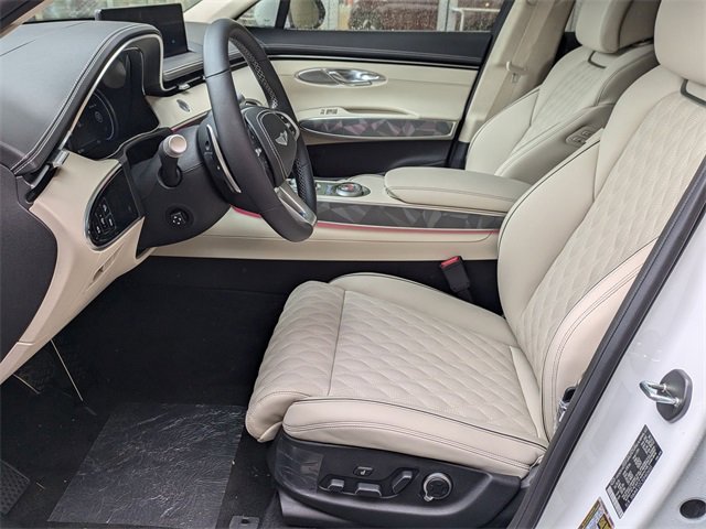 Used 2025 Genesis GV70 3.5T Sport w/ Sport Advanced Package image 9
