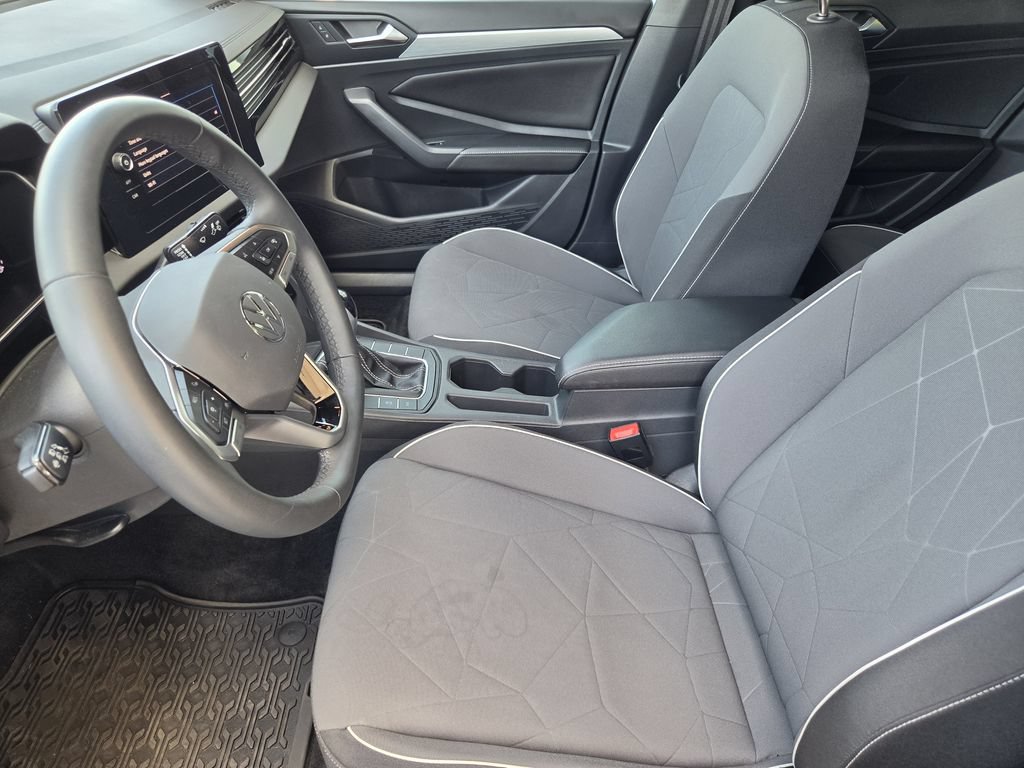 Used 2026 Volkswagen Jetta Sport FWD image 11