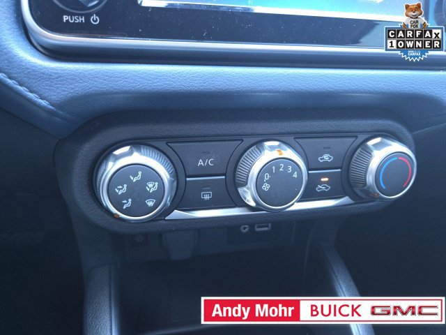 Used 2025 Nissan Versa SV w/ Trunk Package FWD image 34