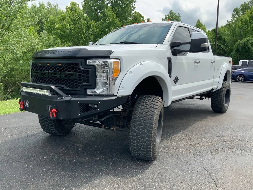 Used 2017 Ford F250 XLT w/ XLT Premium Package AWD/4WD image 4