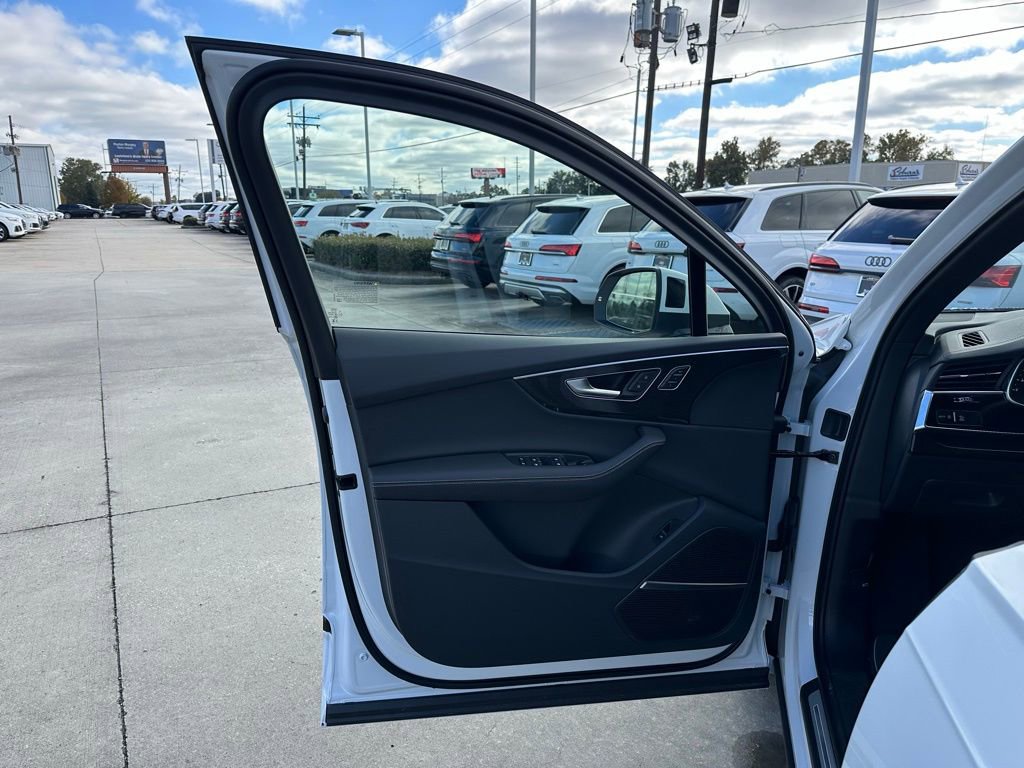 New 2026 Audi Q7 3.0T Premium Plus image 7