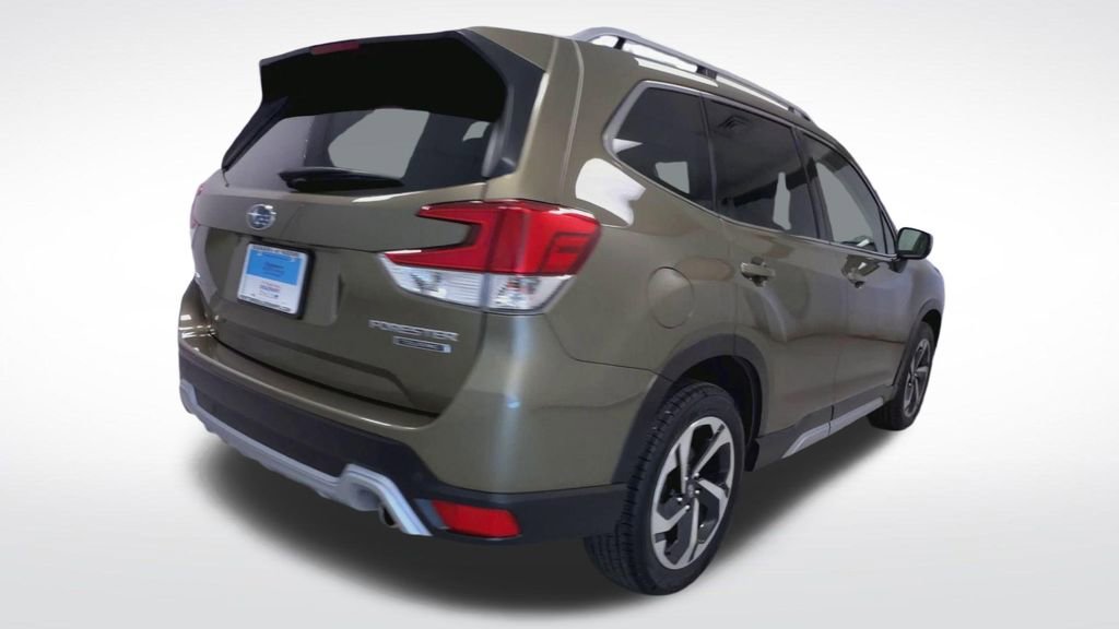 Used 2023 Subaru Forester Touring AWD/4WD image 8