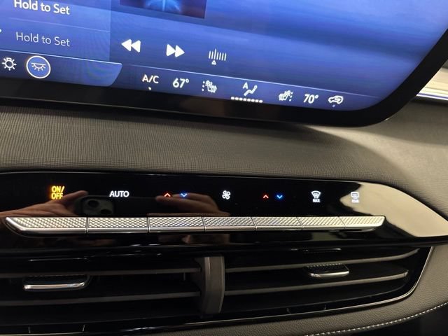 Used 2026 Buick Enclave Preferred FWD image 23