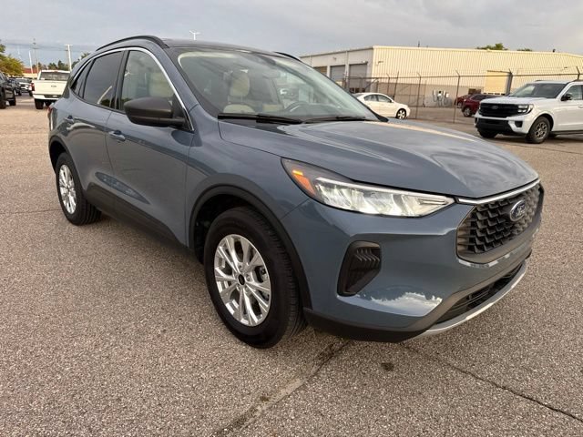 Used 2023 Ford Escape Active AWD/4WD image 11