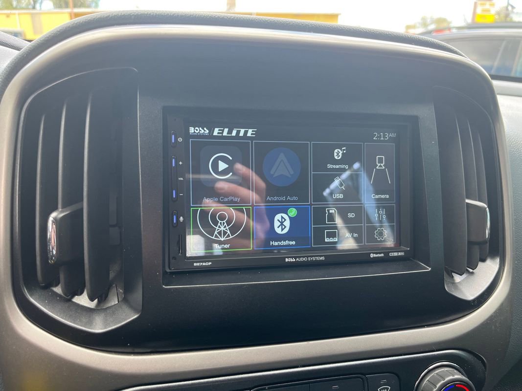 Used 2019 Chevrolet Colorado Z71 AWD/4WD image 14