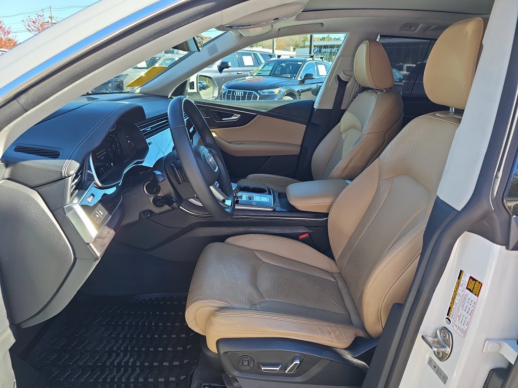 Used 2023 Audi Q8 Prestige w/ Prestige Package AWD/4WD image 10