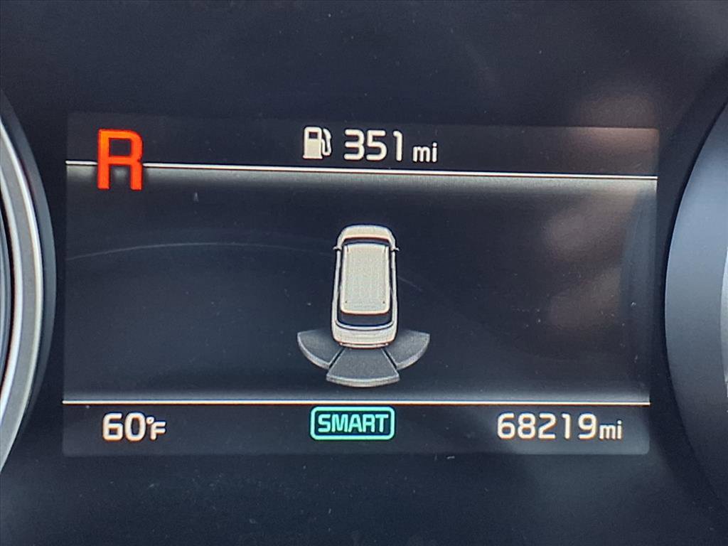 Used 2024 Kia Carnival LX image 20