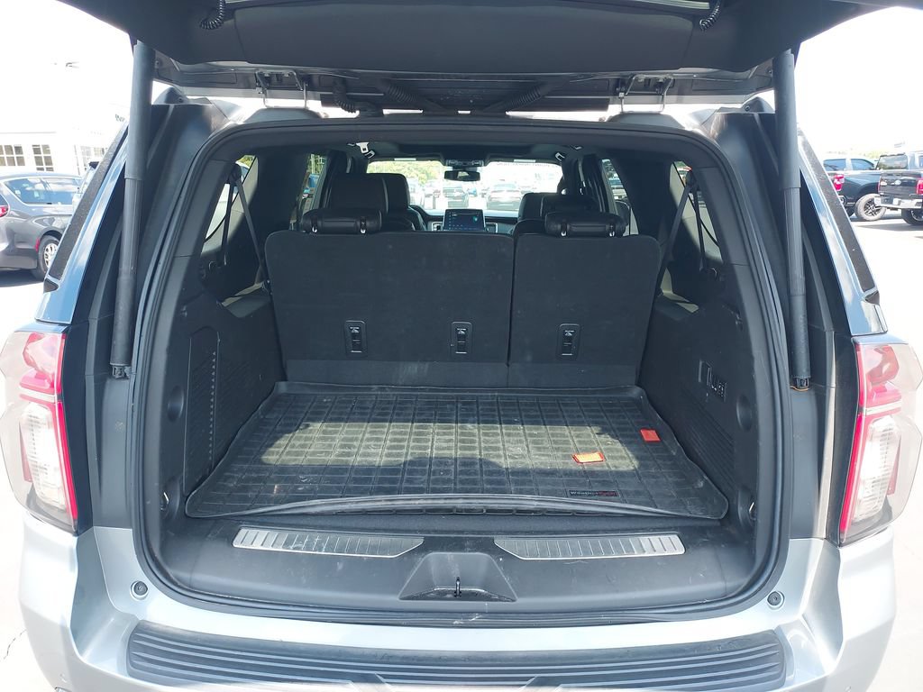 Used 2023 Chevrolet Suburban Z71 w/ Z71 Off-Road Package AWD/4WD image 9