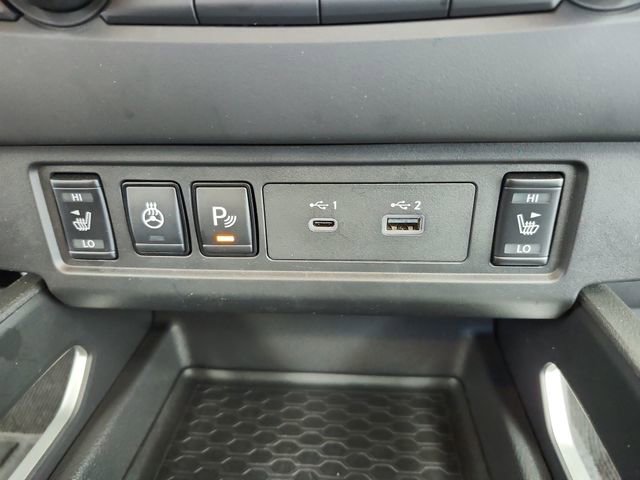 Used 2024 Nissan Frontier SV w/ SV Convenience Package image 31