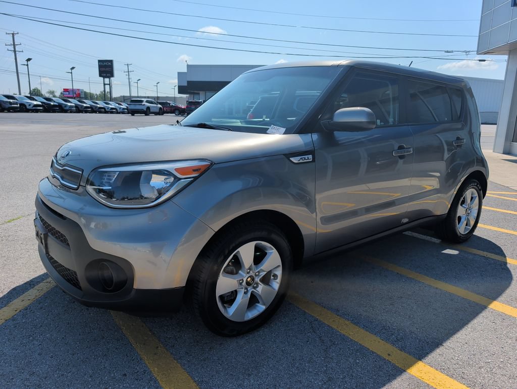 Used 2018 Kia Soul FWD image 3