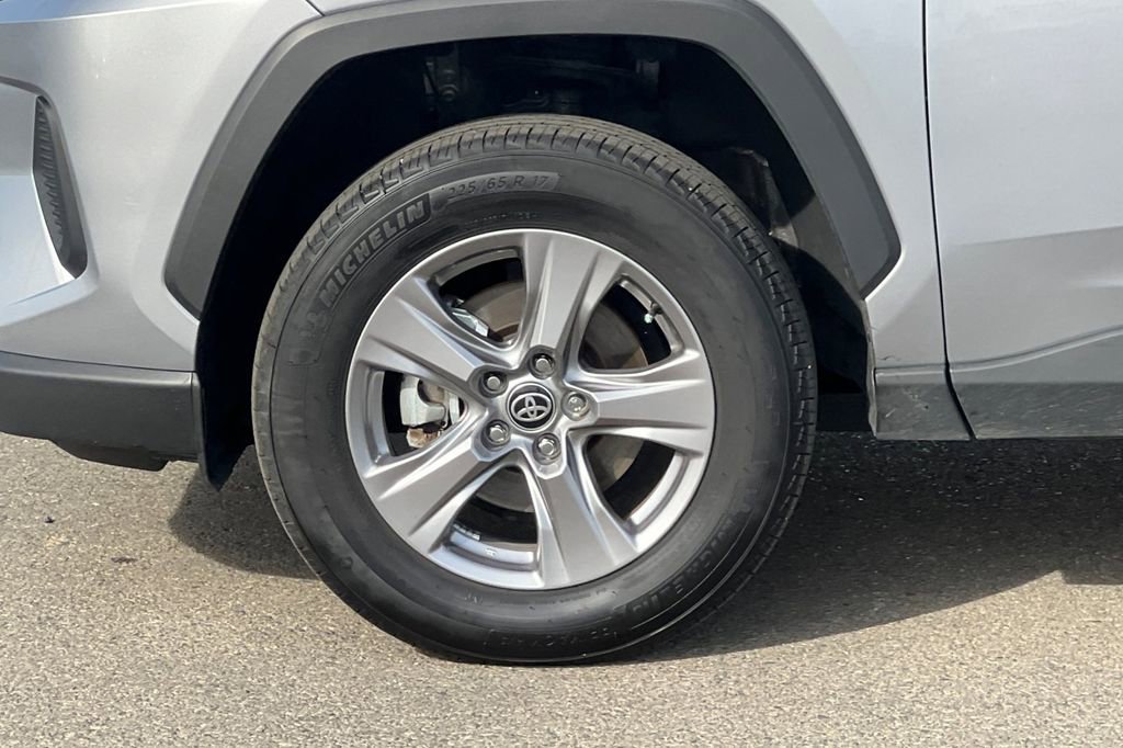 Certified 2025 Toyota RAV4 XLE image 27