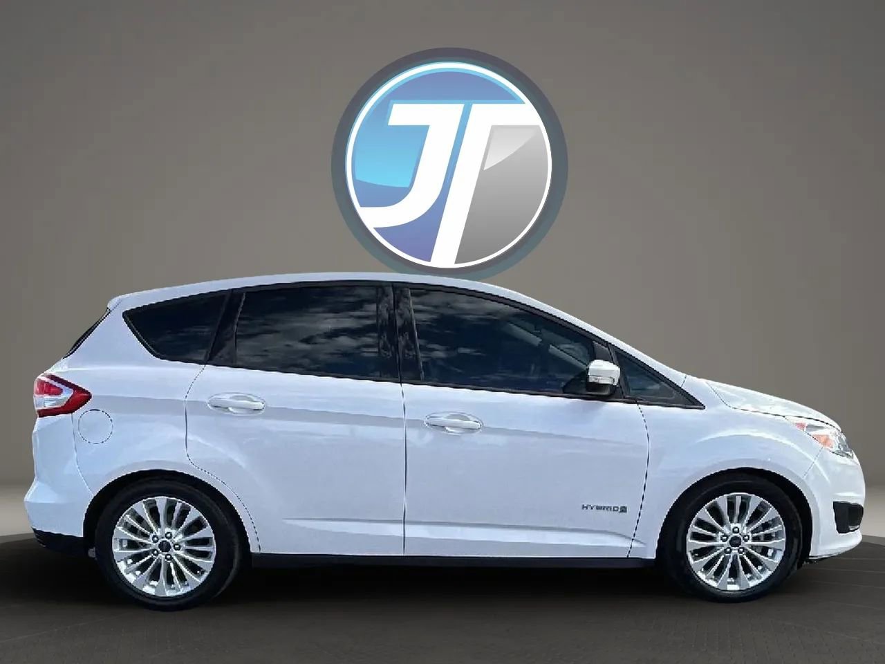 Used 2017 Ford C-MAX SE w/ Interior Protection Package FWD image 4